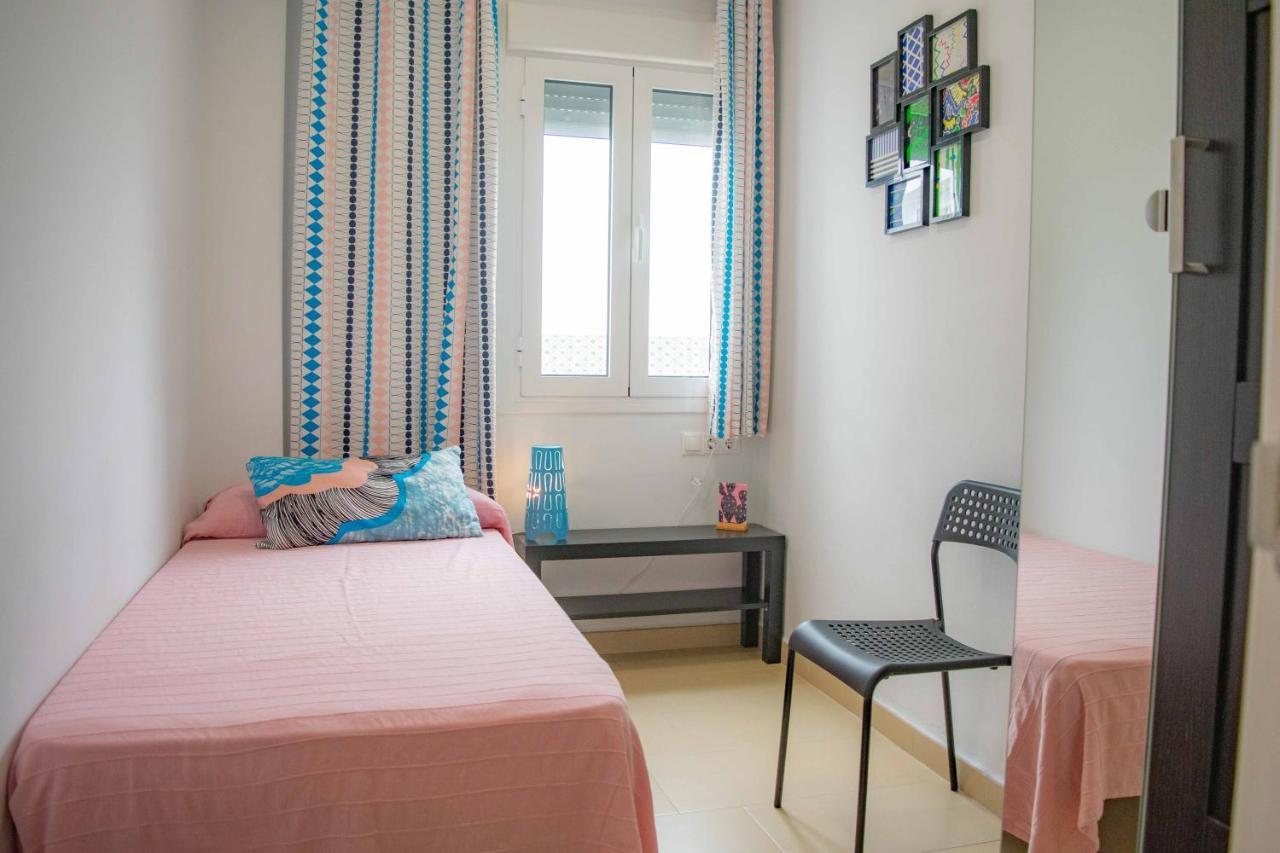 Noria Is A Comfortable Apartment With Patio And Large Terrace In Conil Conil De La Frontera Eksteriør bilde