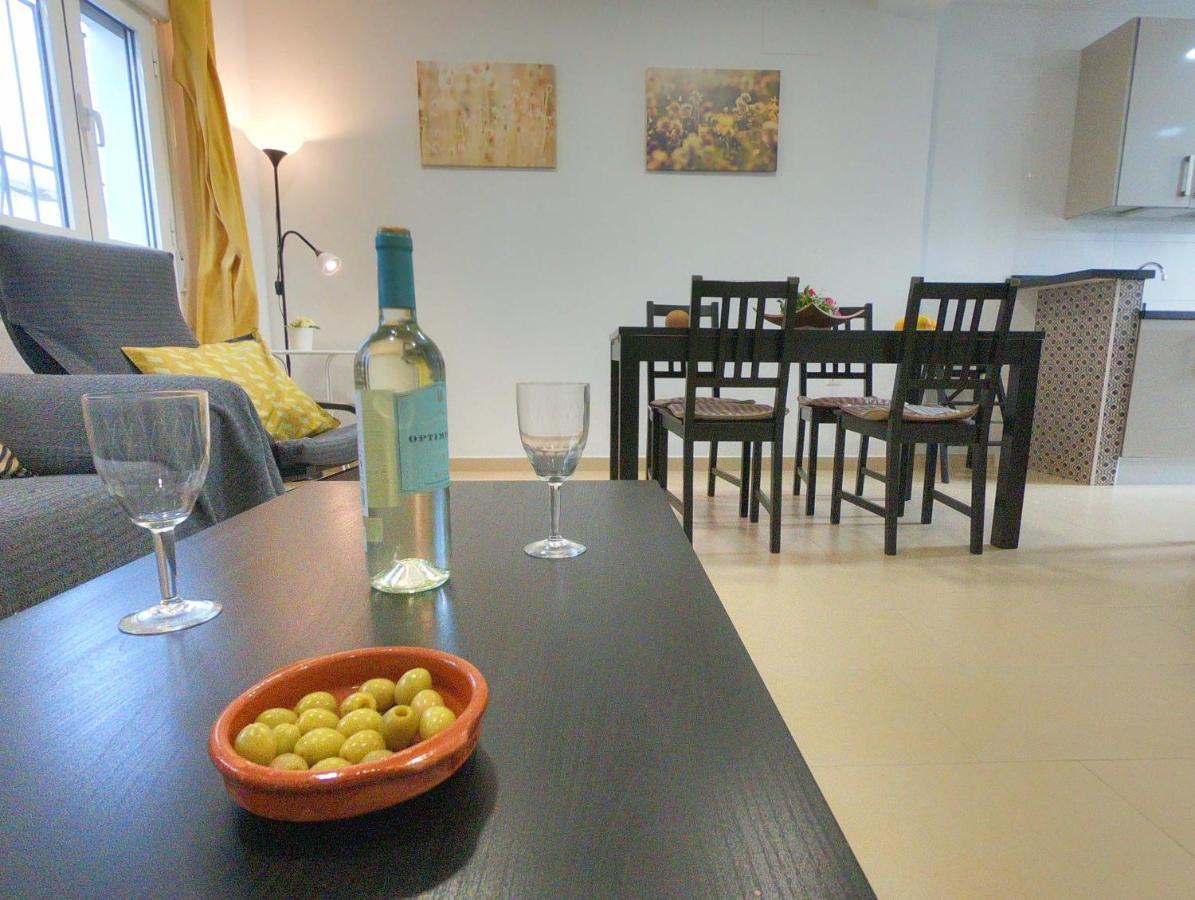 Noria Is A Comfortable Apartment With Patio And Large Terrace In Conil Conil De La Frontera Eksteriør bilde